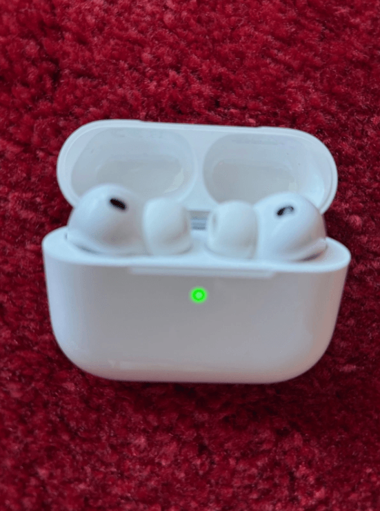 Apple Airpods Pro 3 - Image 1