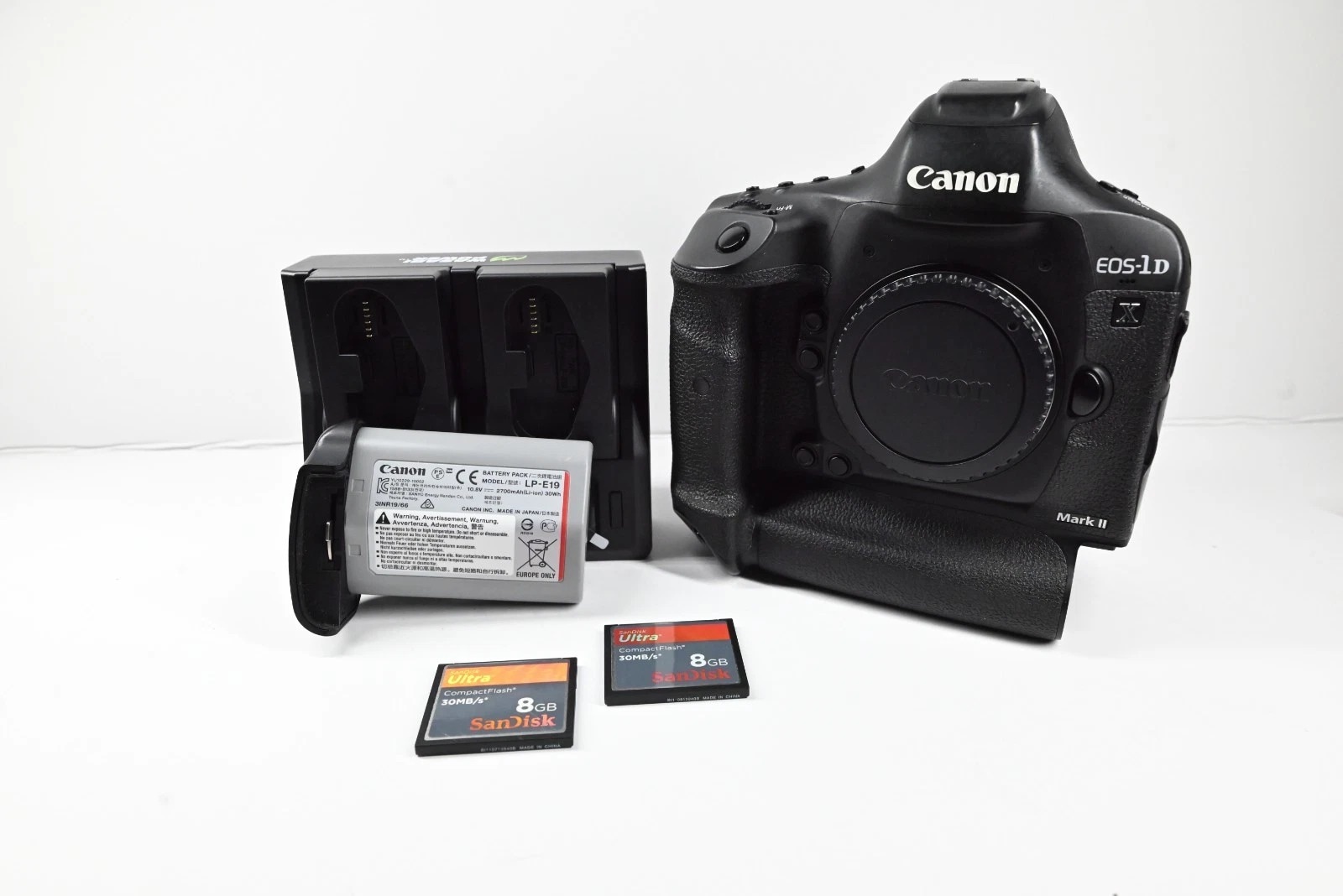 Canon EOS 1DX Mark II Camera (Body Only) - Super Clean - USA Seller - Image 1