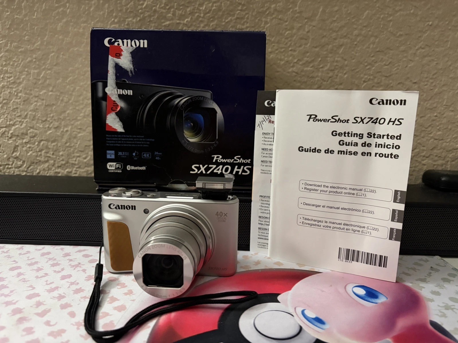 Canon PowerShot SX740 HS 20.3MP Silver Digital Camera Optical Zoom 40x - Image 1