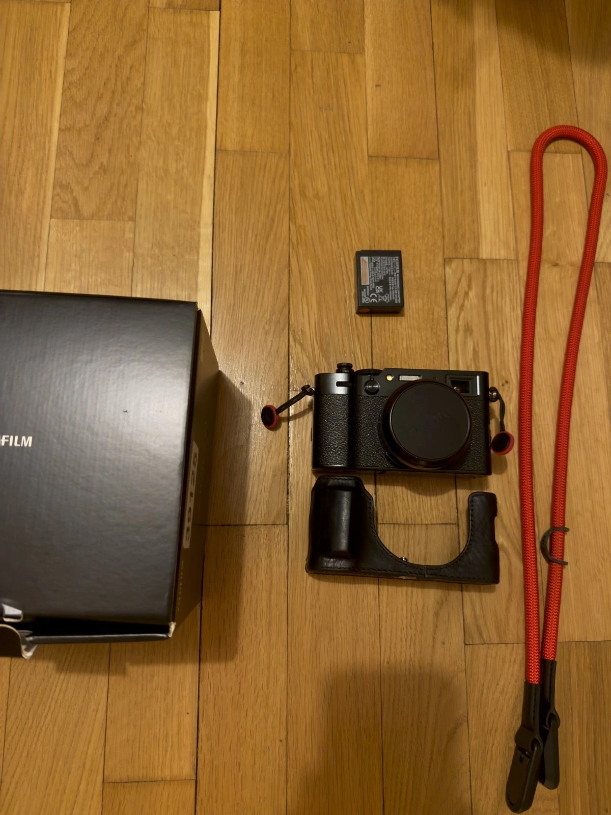 Fujifilm X100VI shutter count 5400 - Image 1