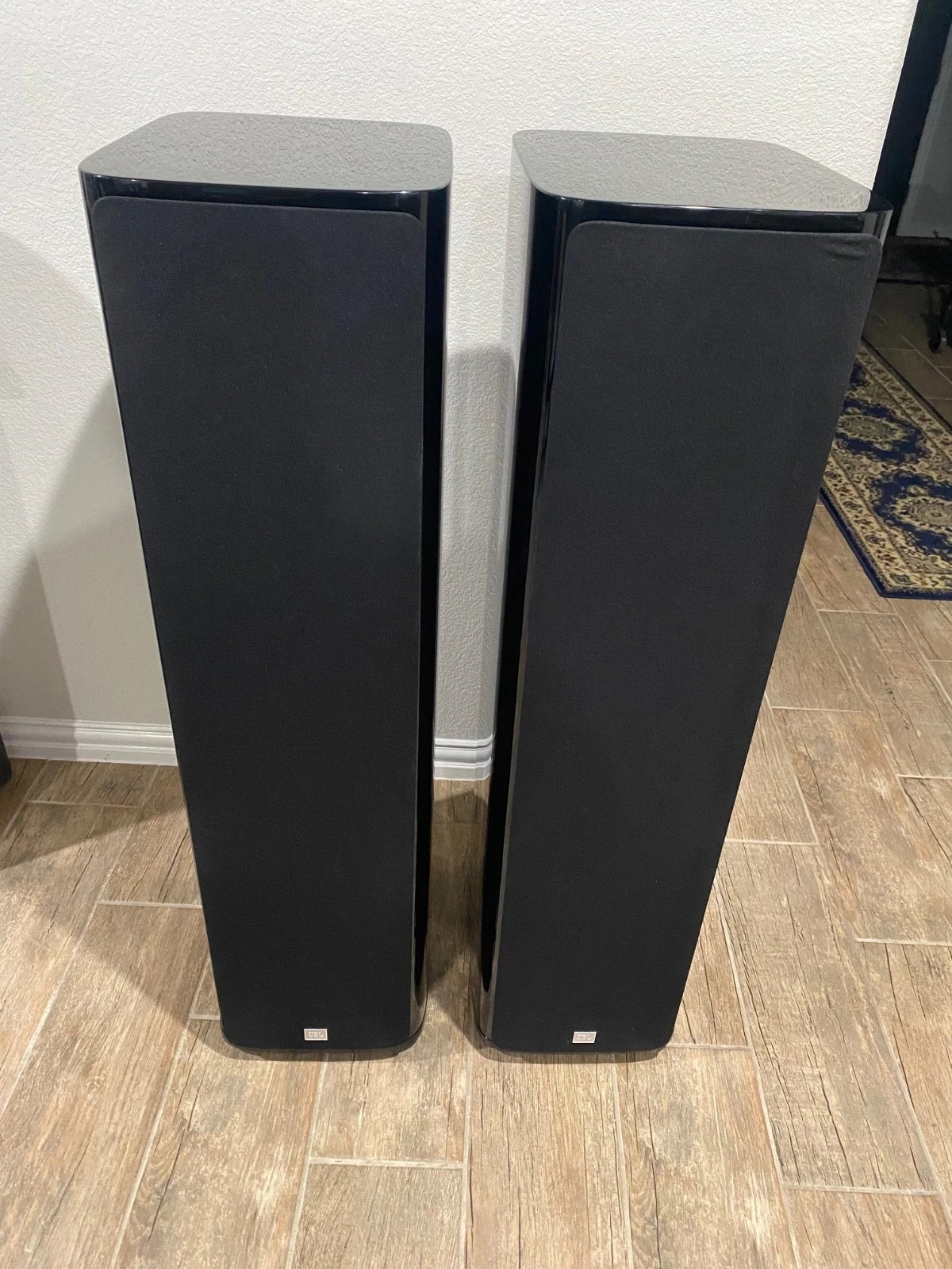 JBL HDI 3800 Floorstanding Speakers – Premium 3-Way Tower Speakers (Pair) - Image 1