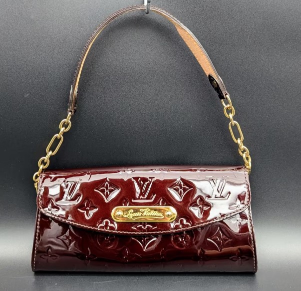 Louis Vuitton Pochette Sunset Boulevard – Women’s Luxury Bag - Image 1