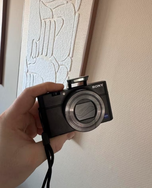 Sony RX100 VIII - Image 1